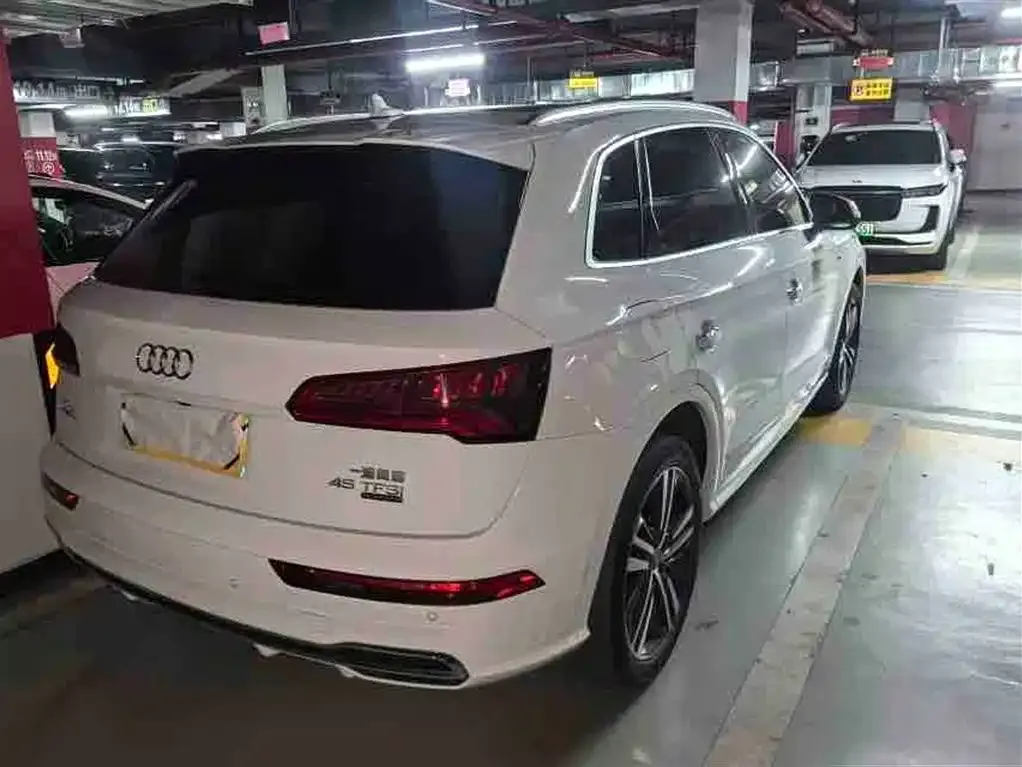 Audi Q5L 2021 из CN, фото 7