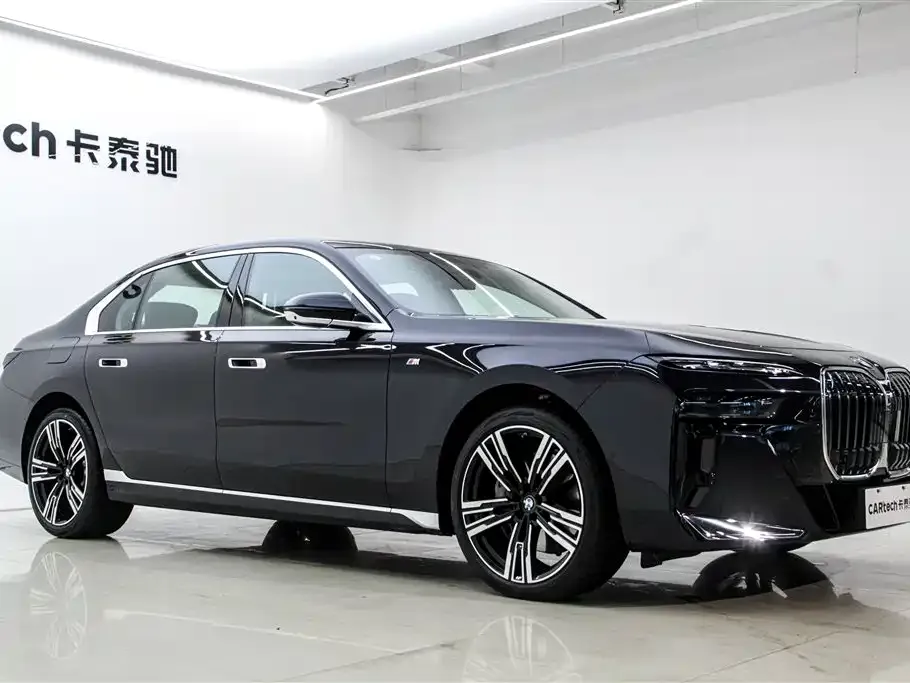 BMW 7 Series — фото 4