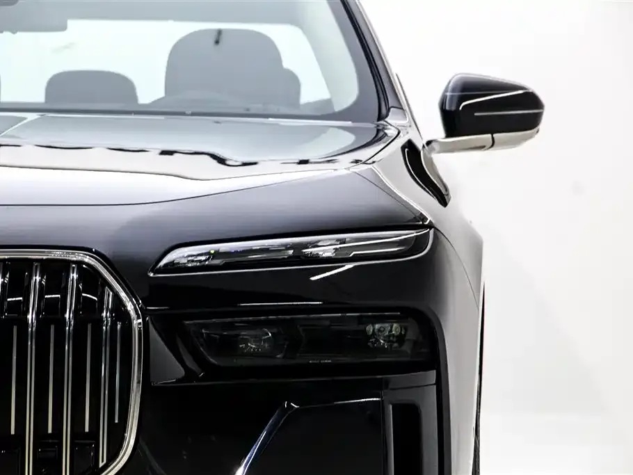 BMW 7 Series — фото 5