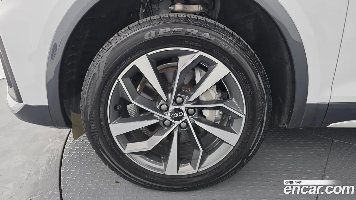 Audi Q5 2021 из KR, фото 10