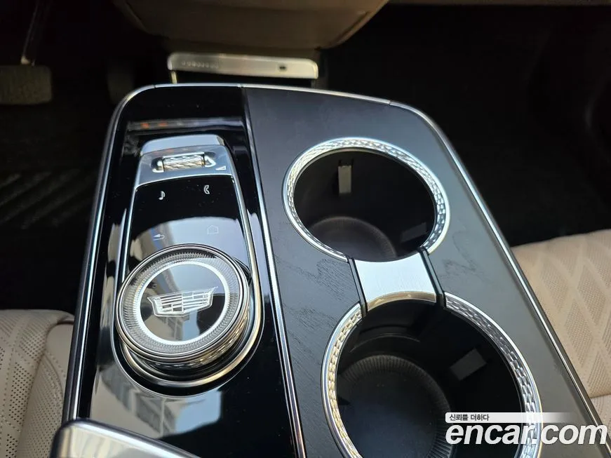 Cadillac Lyriq 2025 из KR, фото 8