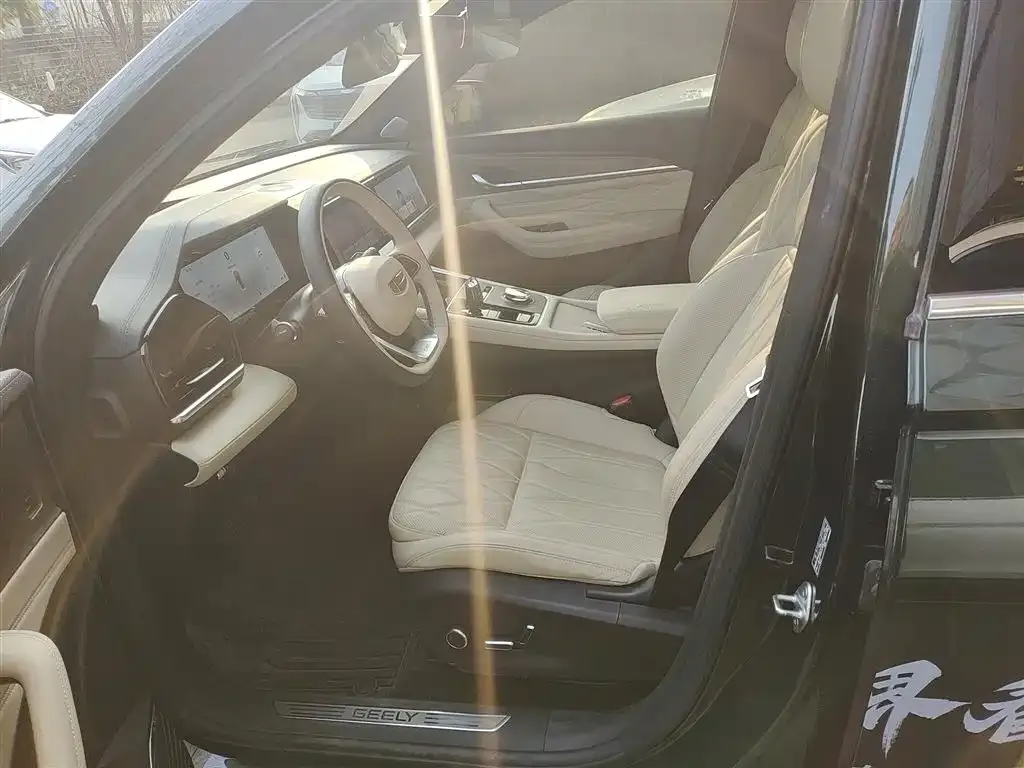 Geely Xingyue L 2024 из CN, фото 6