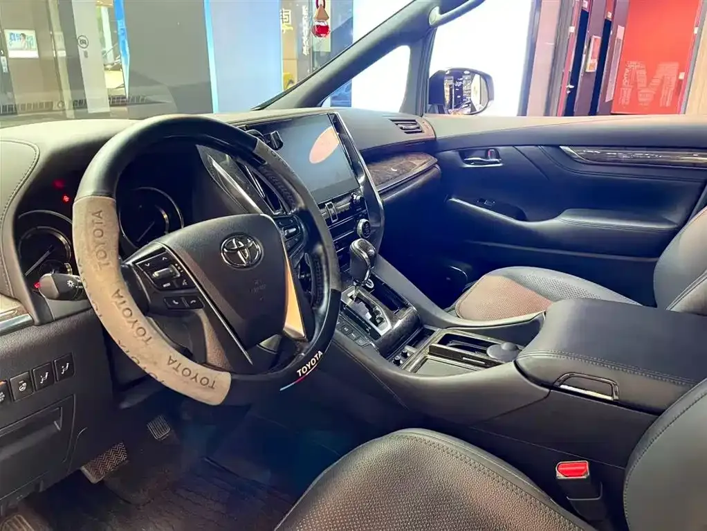 Toyota Alphard 2022 из CN, фото 8