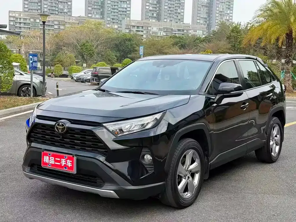 Toyota RAV4 2021 из CN, фото 1
