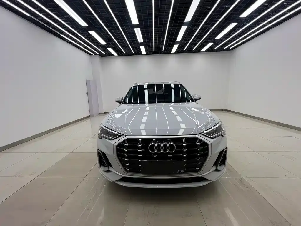 Audi Q3 — фото 2