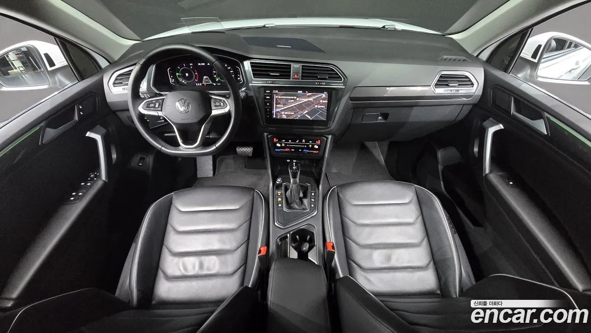 Volkswagen Tiguan — фото 4