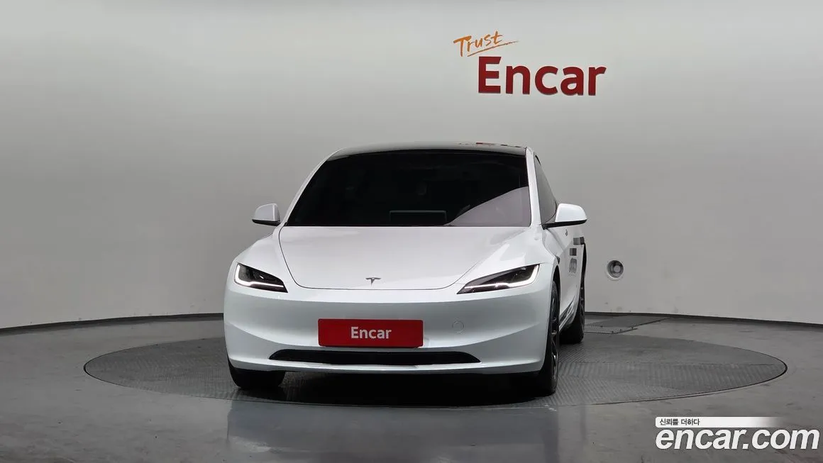 Tesla Model 3 — фото 2