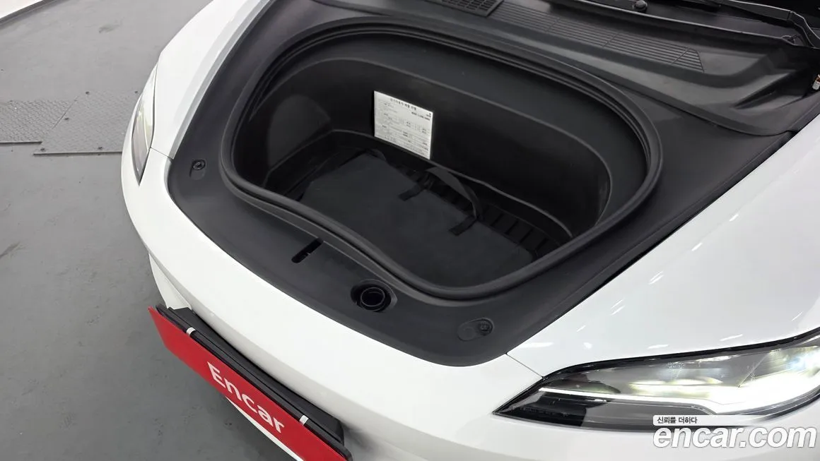 Tesla Model 3 — фото 6
