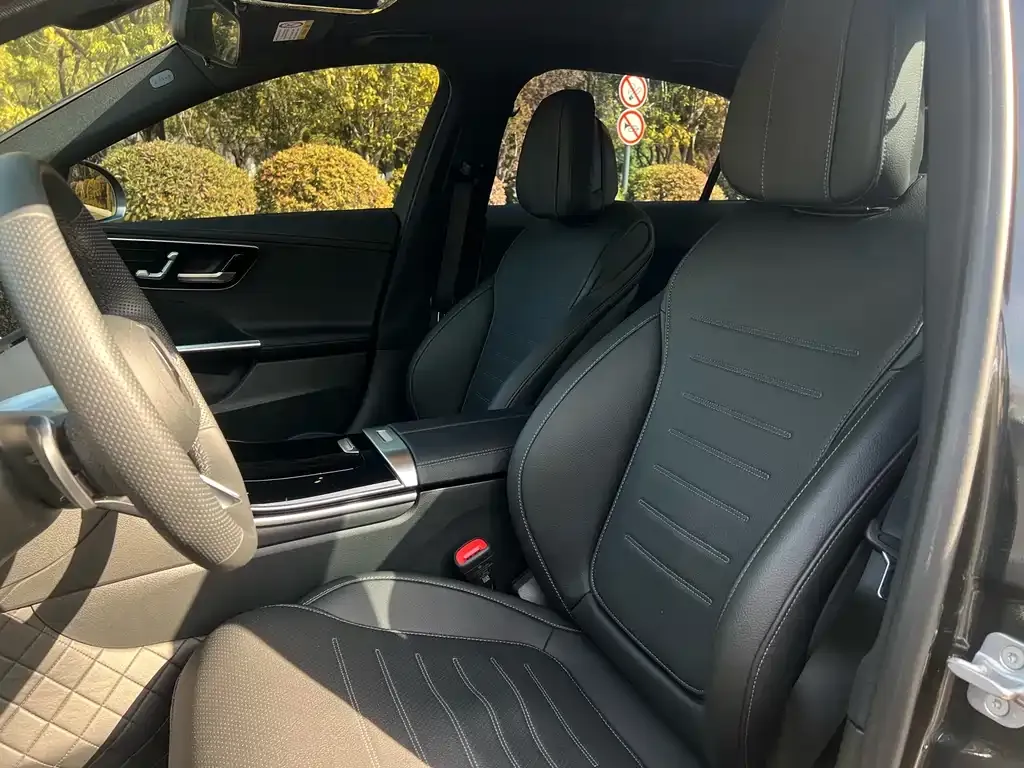 Mercedes-Benz C-Class 2023 из CN, фото 4
