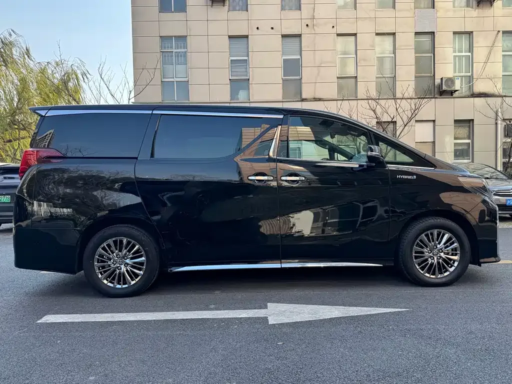 Toyota Alphard 2021 из CN, фото 7