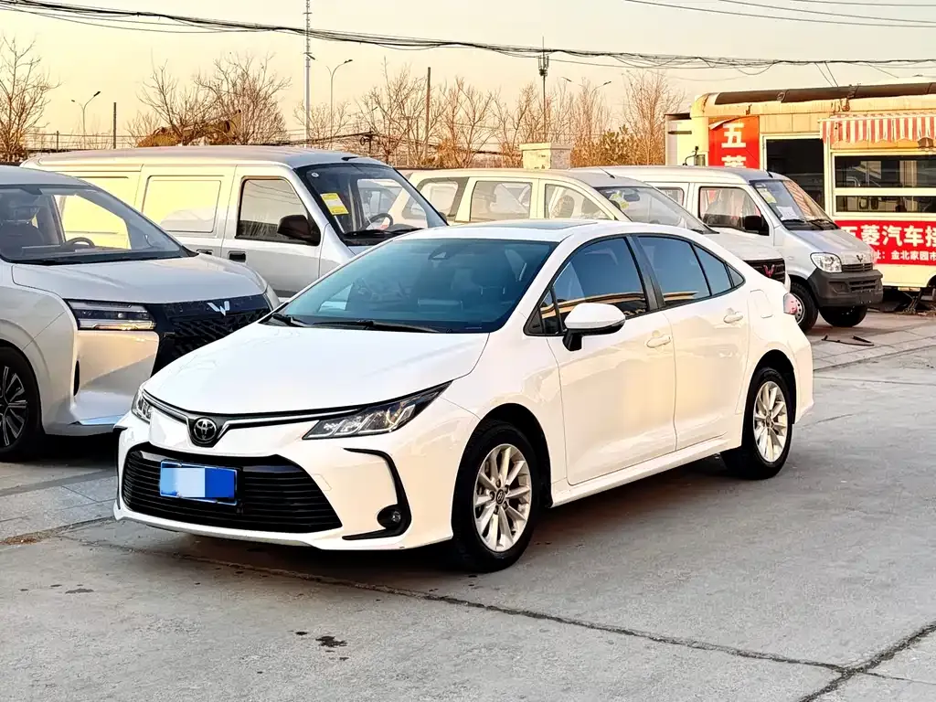 Toyota Corolla 2022 из CN, фото 1