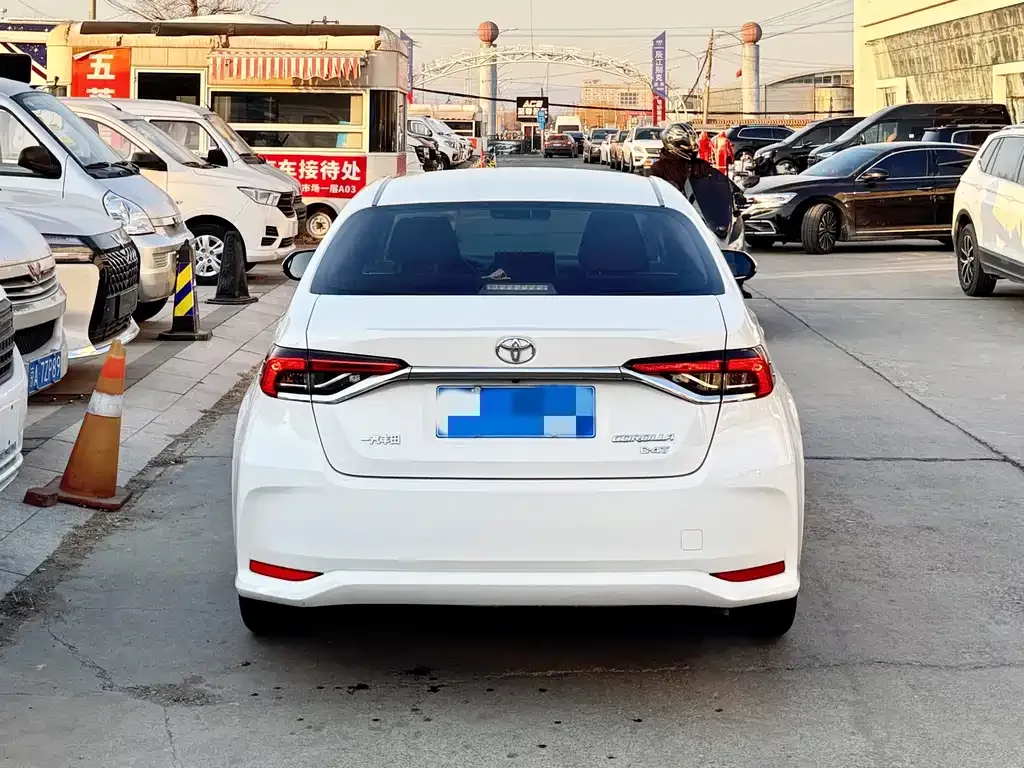 Toyota Corolla 2022 из CN, фото 6