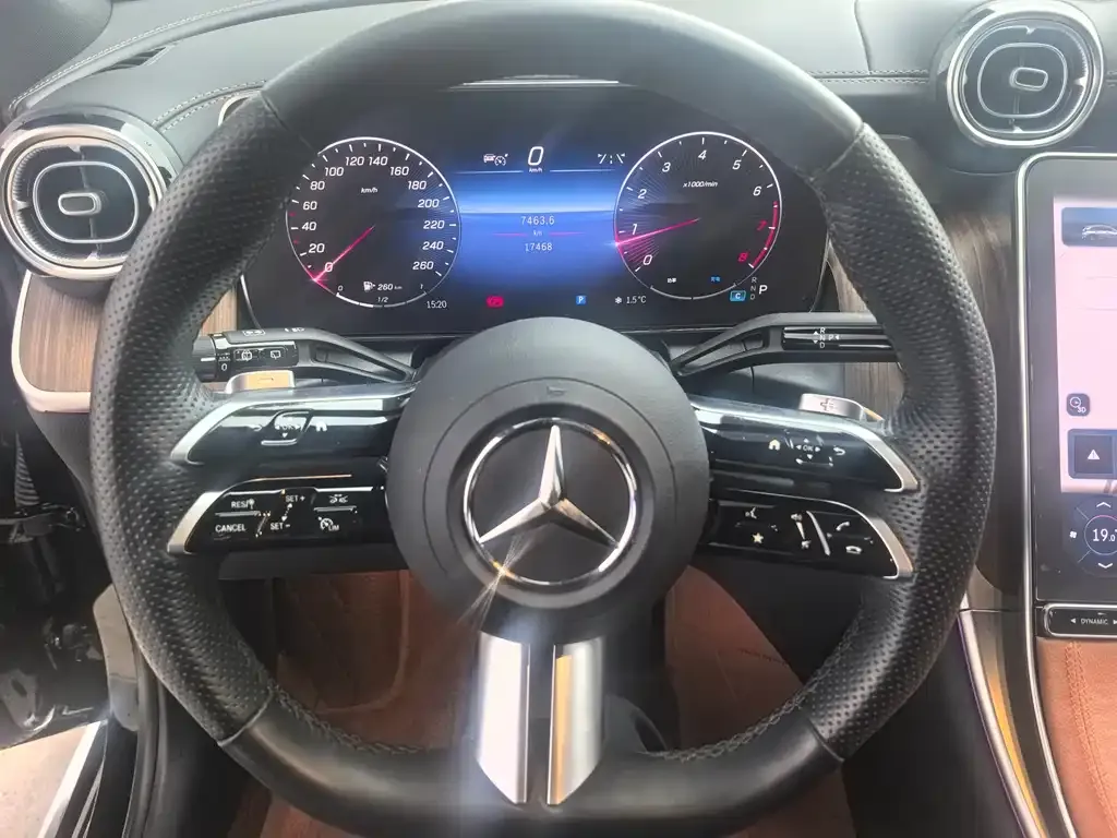 Mercedes-Benz GLC — фото 10