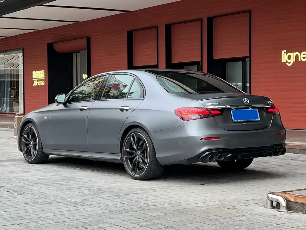 Mercedes-Benz E-Class AMG — фото 6
