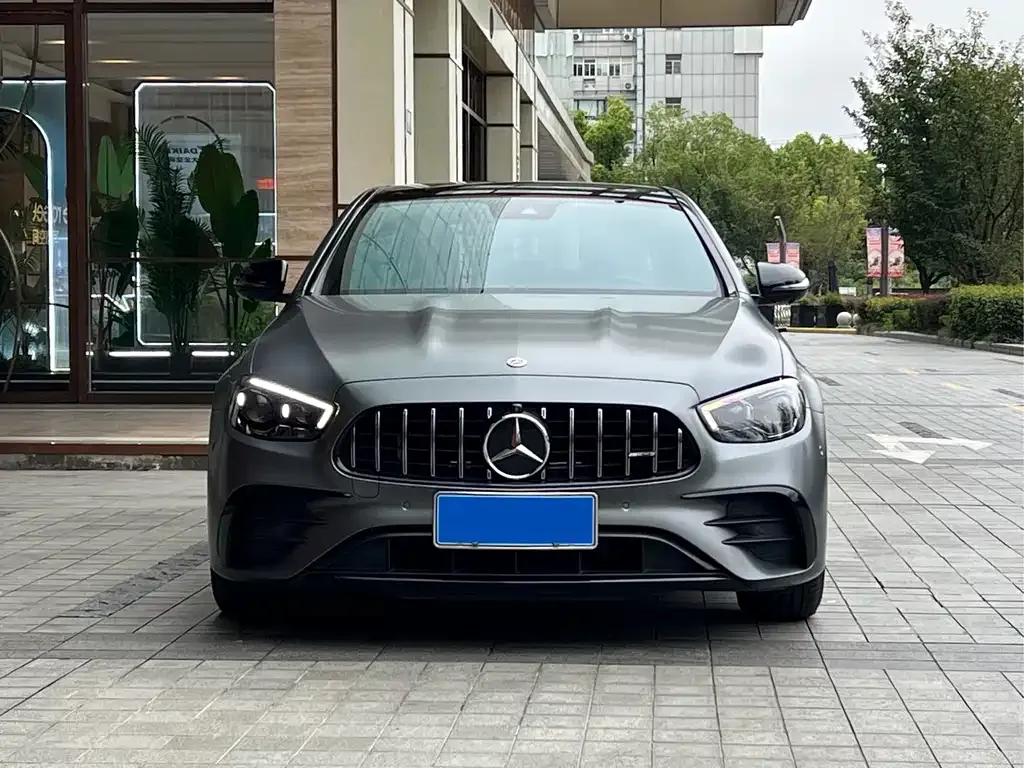 Mercedes-Benz E-Class AMG — фото 9