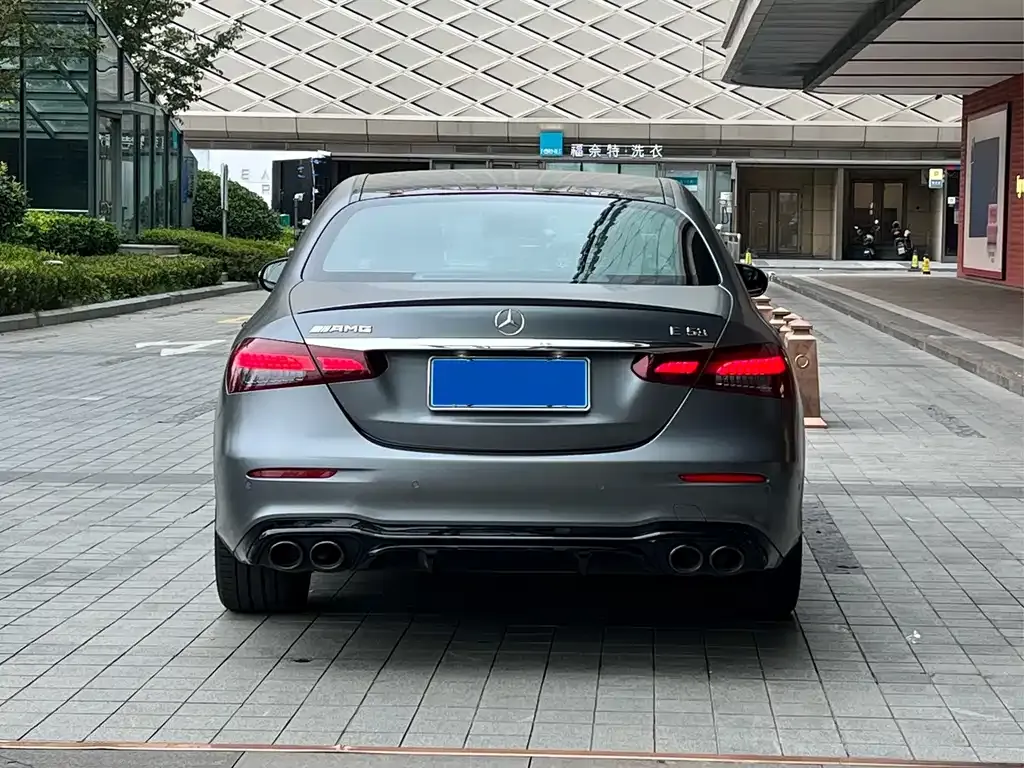 Mercedes-Benz E-Class AMG — фото 7