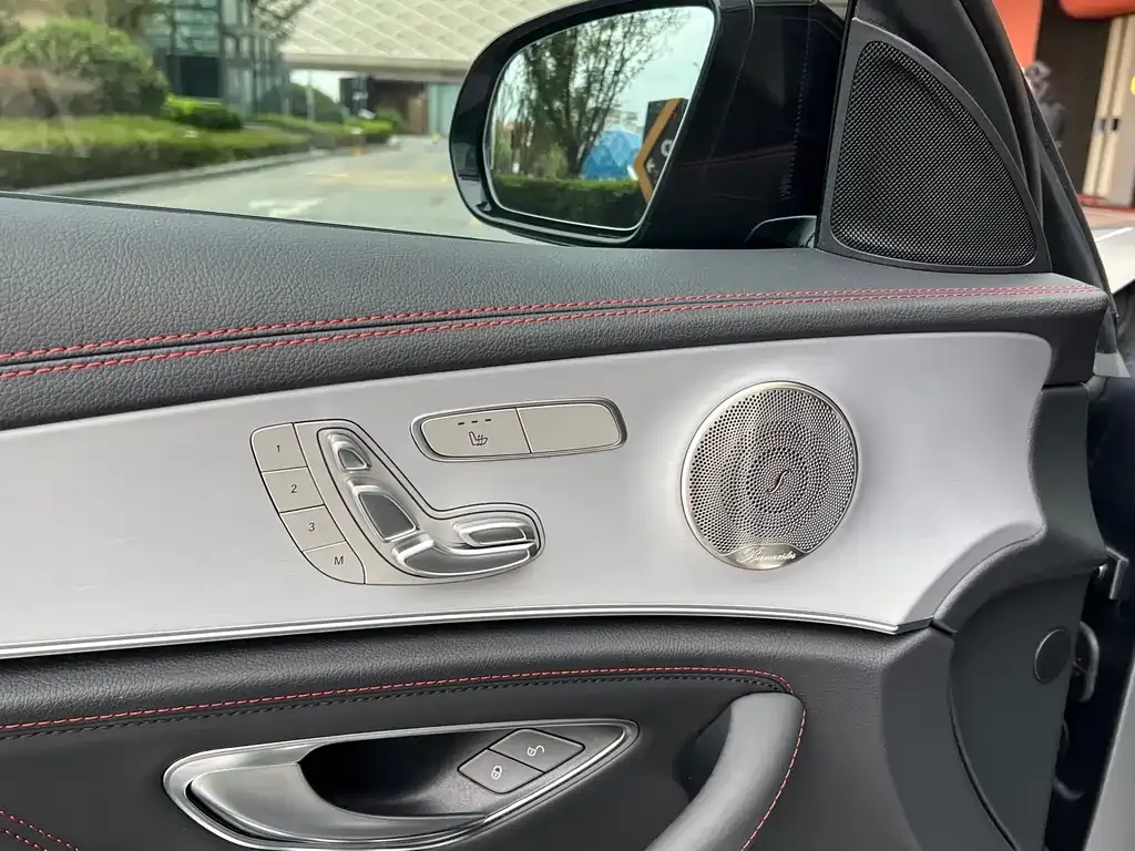 Mercedes-Benz E-Class AMG — фото 8