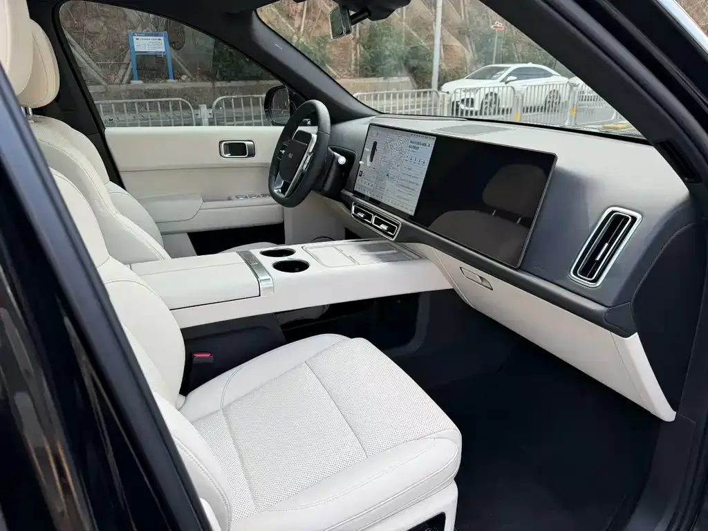 Li Auto L9 2024 из CN, фото 4