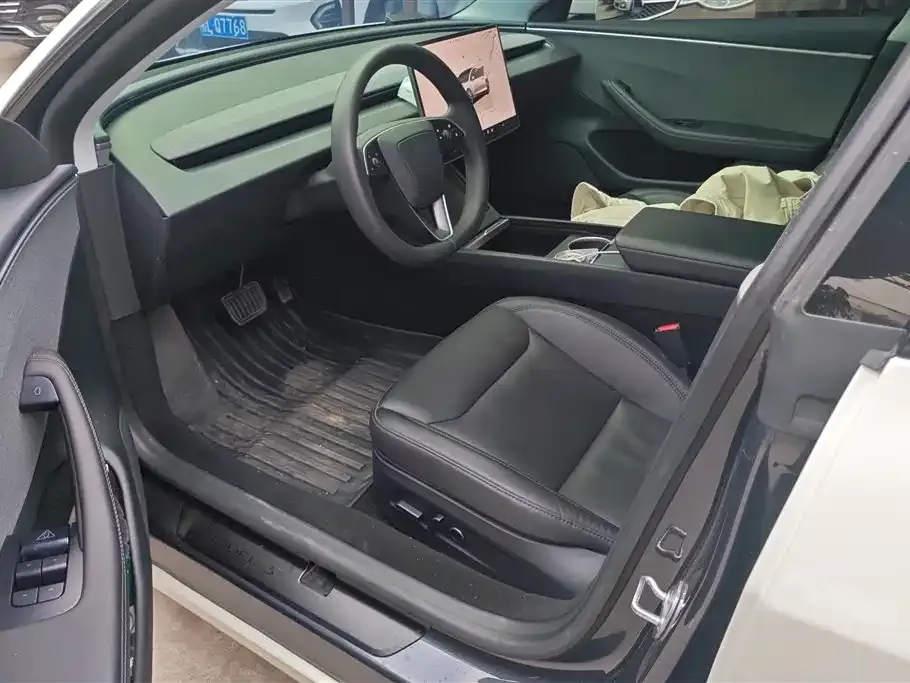 Tesla Model 3 2025 из CN, фото 9
