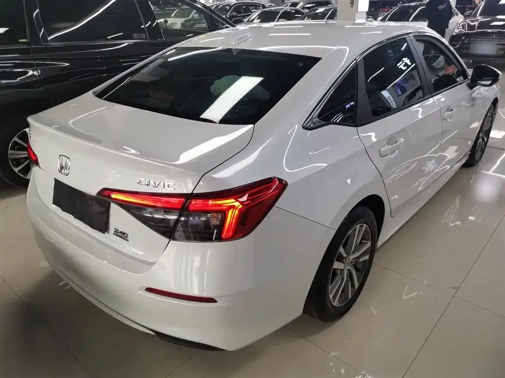 Honda Civic — фото 3