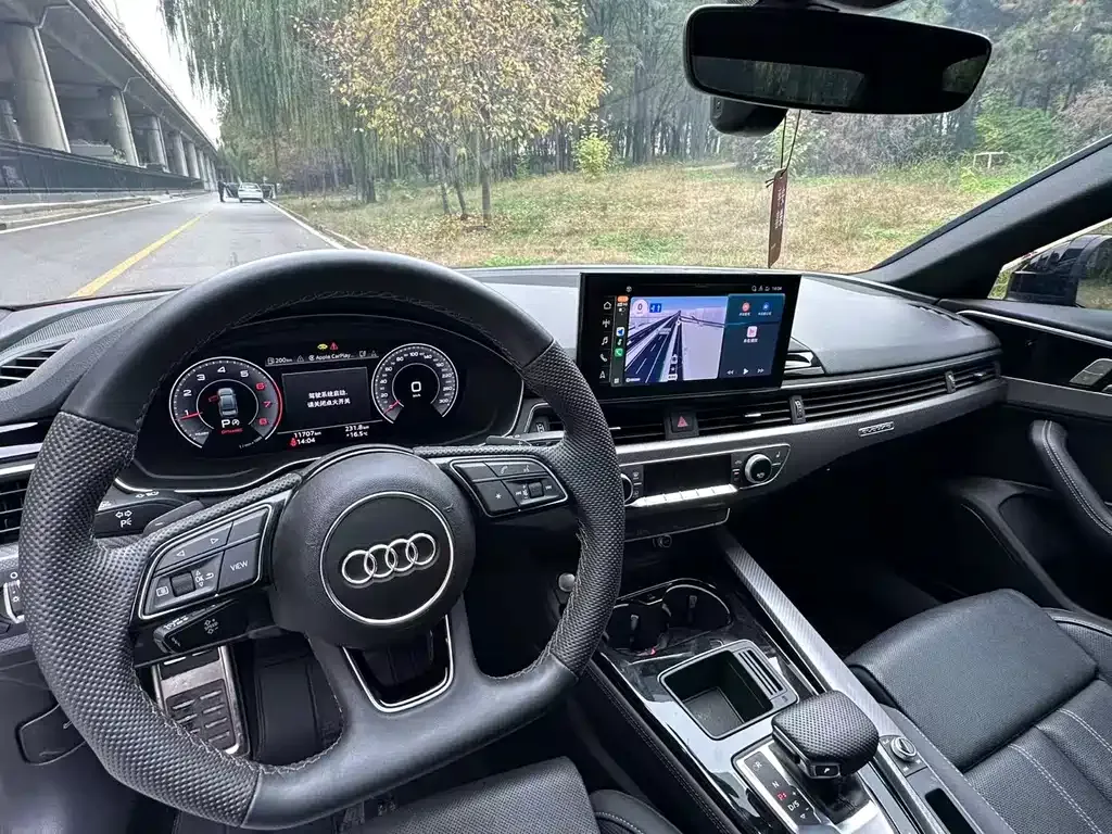 Audi A4L 2024 из CN, фото 2
