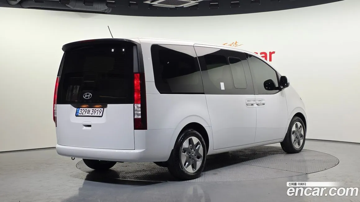 Hyundai Staria 2025 из KR, фото 4