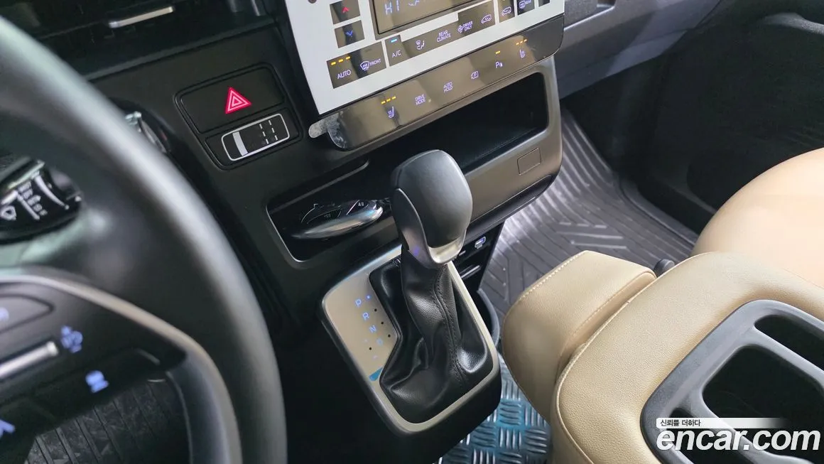 Hyundai Staria 2025 из KR, фото 5