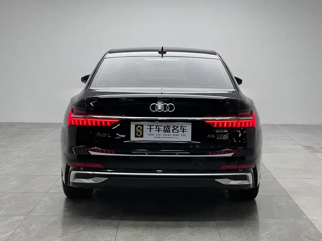Audi A6L — фото 7