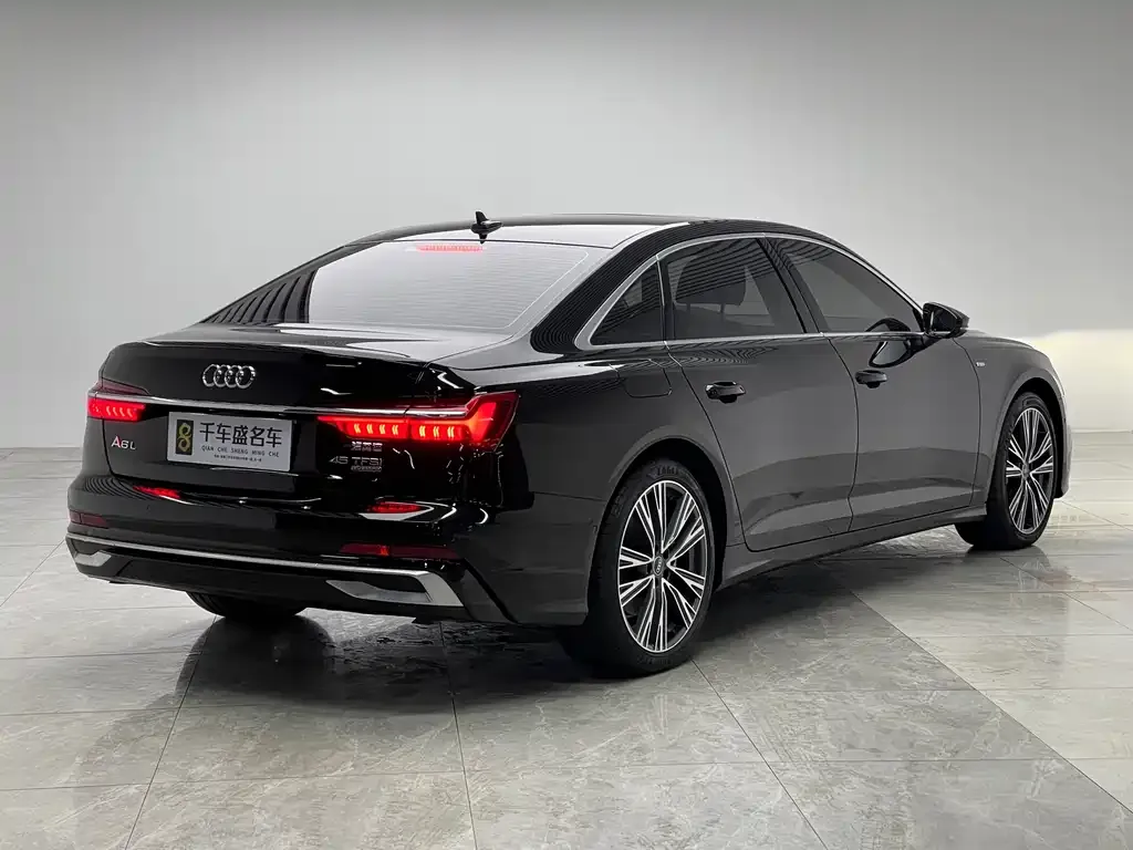 Audi A6L — фото 6