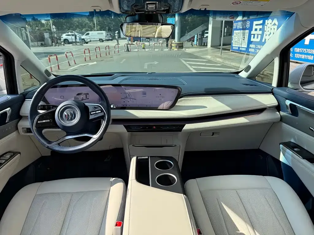 Buick GL8 Hybrid — фото 5
