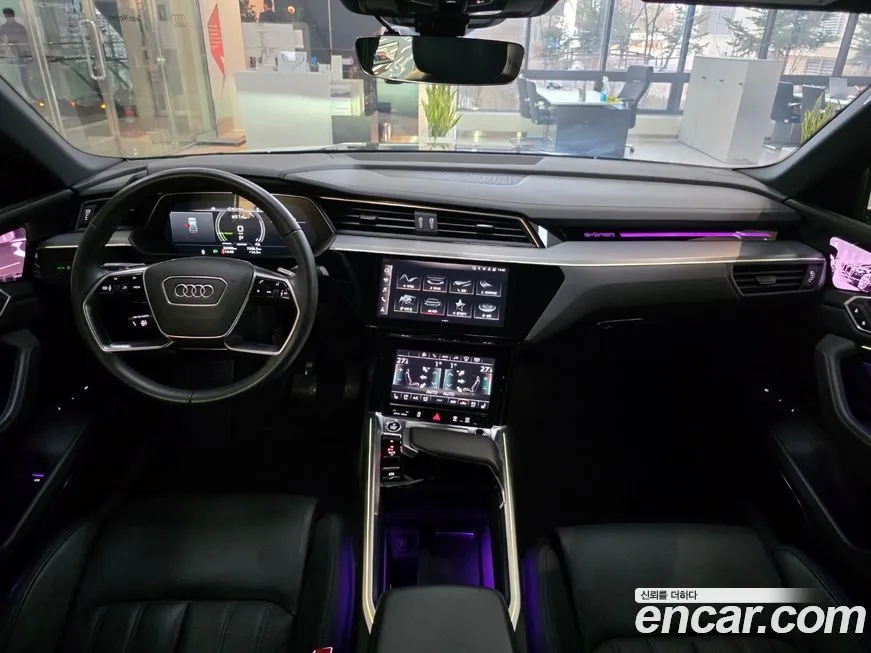 Audi e-tron 2023 из KR, фото 2