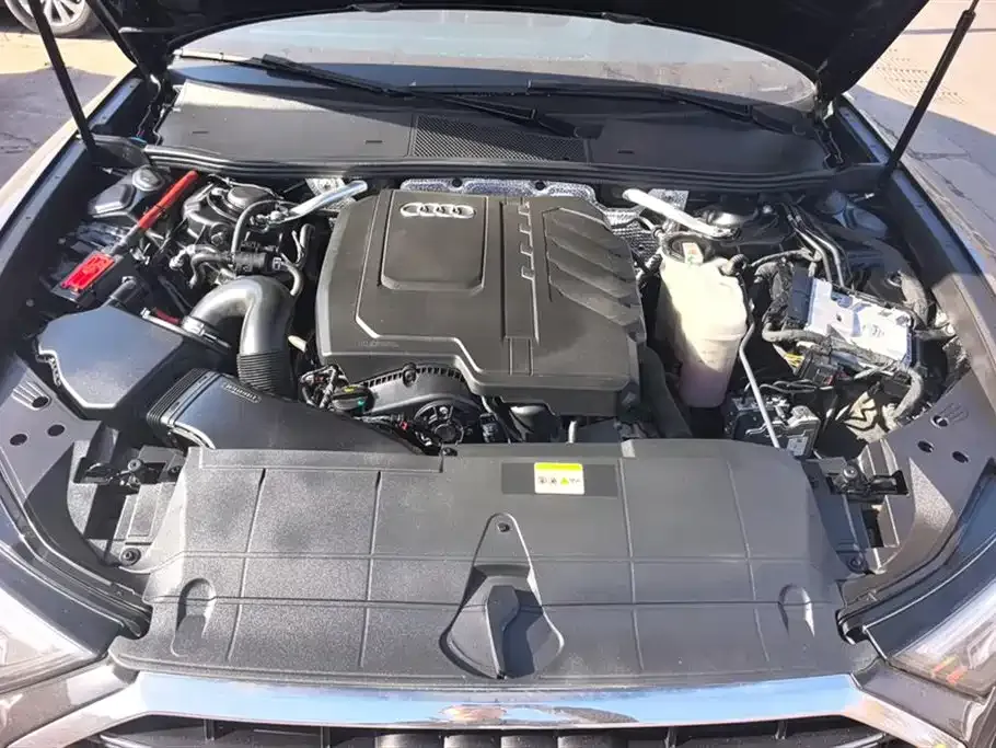 Audi A6L 2024 из CN, фото 3