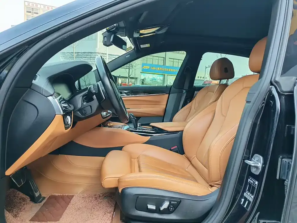 BMW 6 Series GT 2022 из CN, фото 7