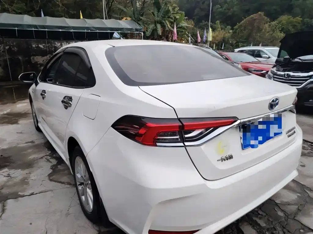 Toyota Corolla 2021 из CN, фото 8