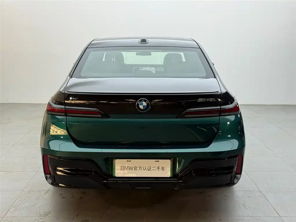 BMW i7 M70L 2024 из CN, фото 6