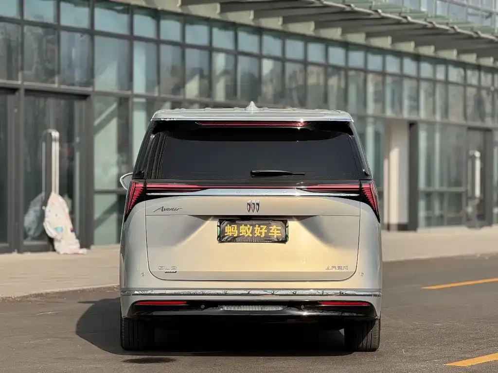 Buick GL8 Hybrid 2024 из CN, фото 5