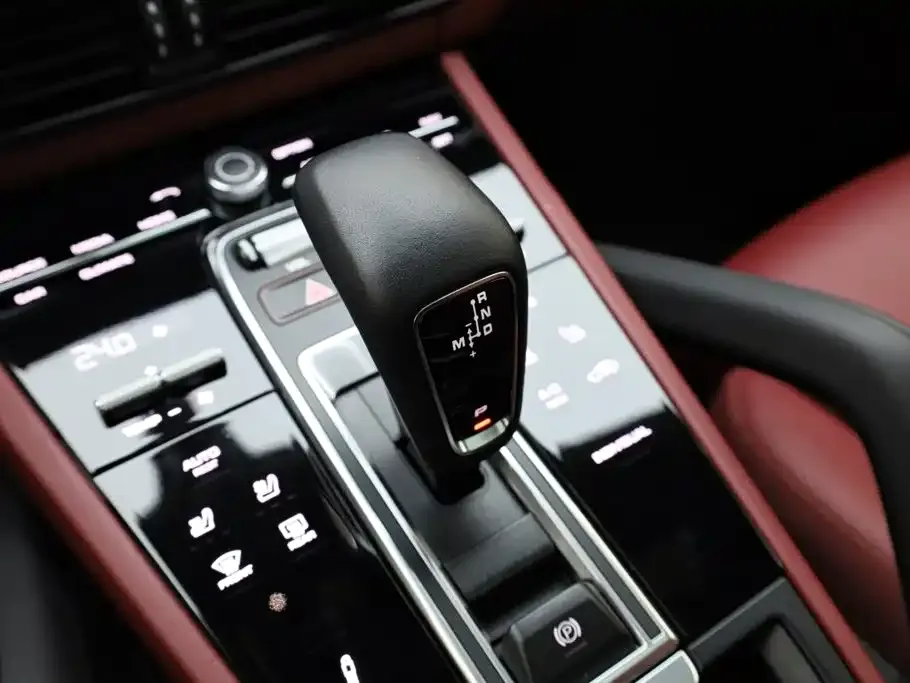 Porsche Cayenne Hybrid 2023 из CN, фото 9