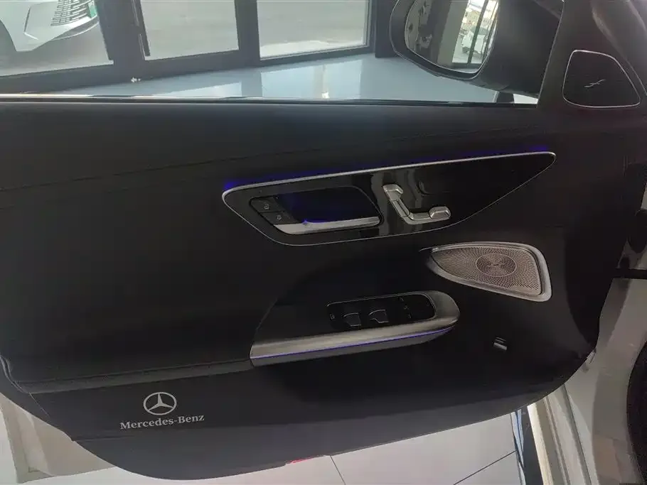 Mercedes-Benz C-Class 2024 из CN, фото 2