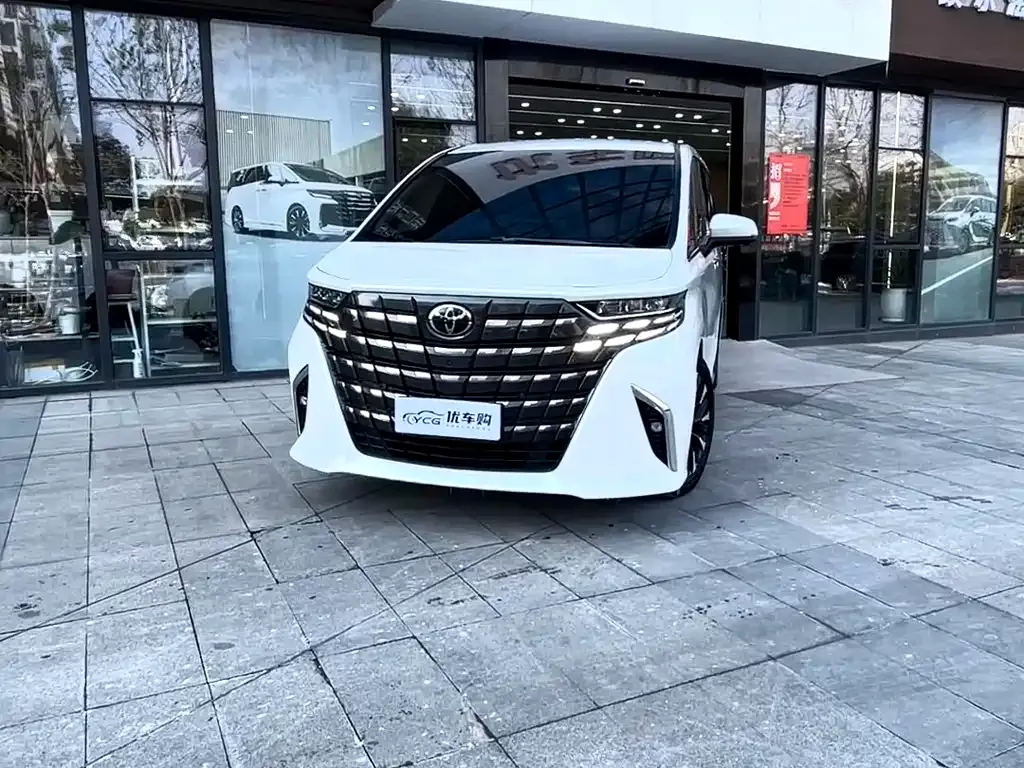 Toyota Alphard 2024 из CN, фото 9