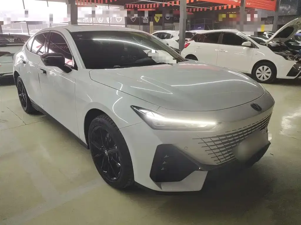 Changan UNI-V iDD 2024 из CN, фото 8