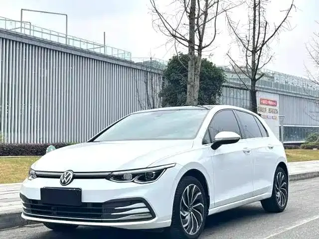 Volkswagen Golf 2022 из CN, фото 1