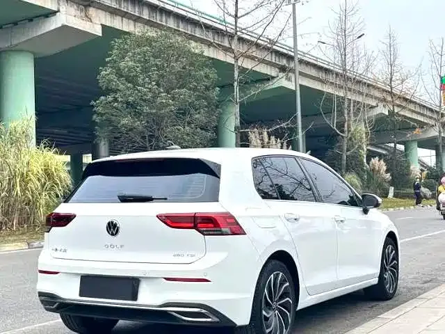 Volkswagen Golf 2022 из CN, фото 7