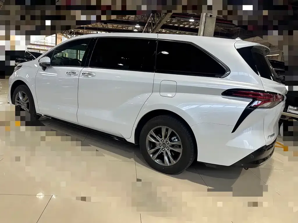 Toyota Sienna 2025 из CN, фото 7
