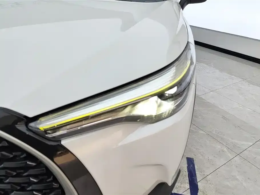 Toyota Corolla Cross 2022 из CN, фото 7