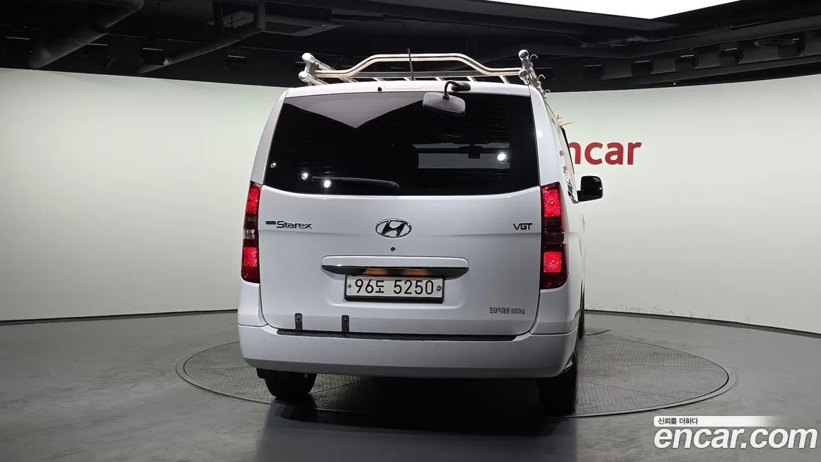 Hyundai Starex — фото 6