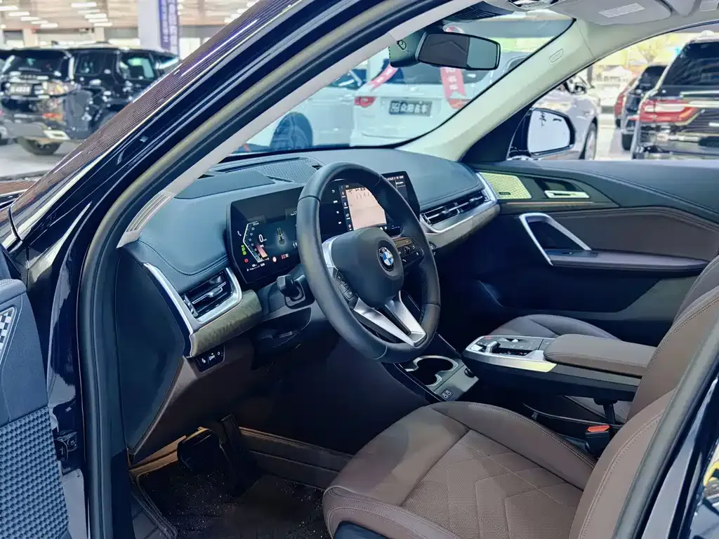 BMW X1 2024 из CN, фото 3