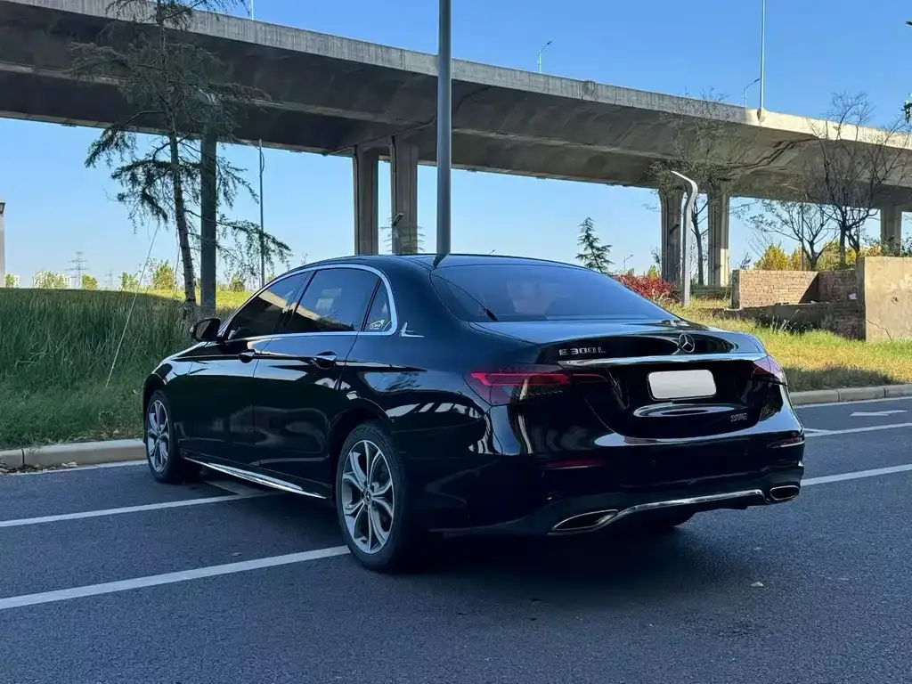 Mercedes-Benz E-Class 2022 из CN, фото 5
