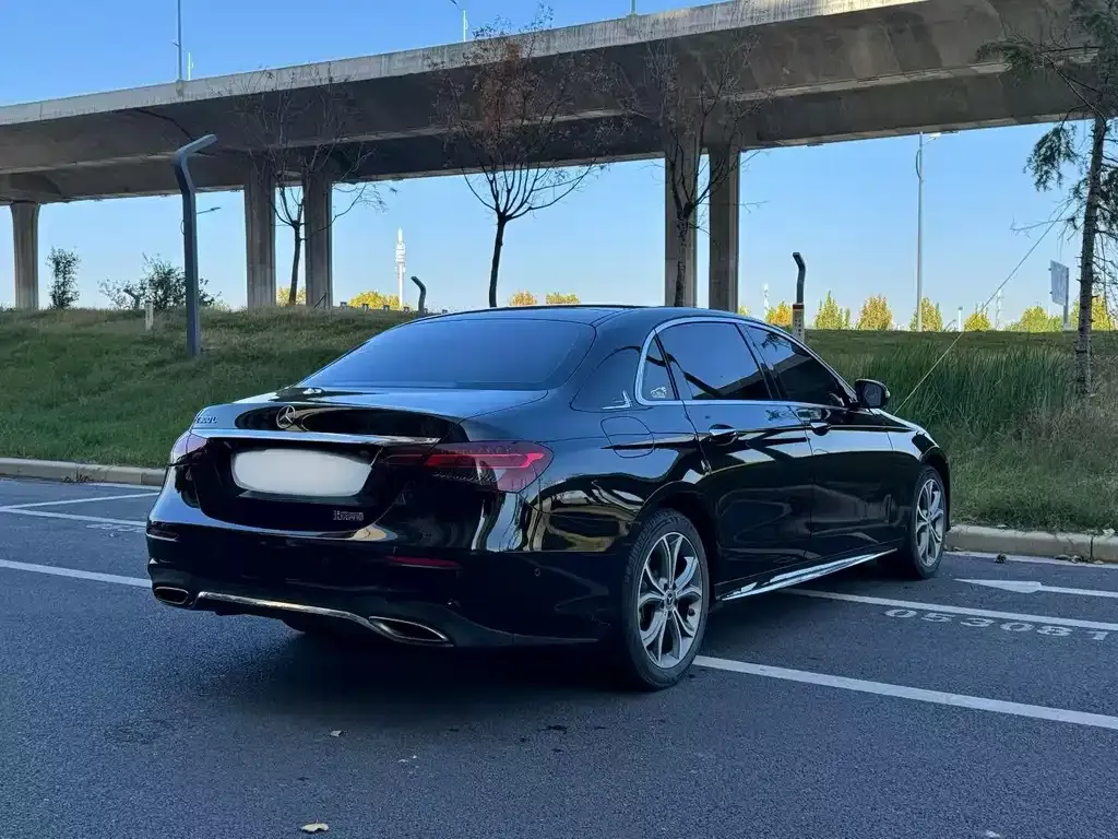 Mercedes-Benz E-Class 2022 из CN, фото 3