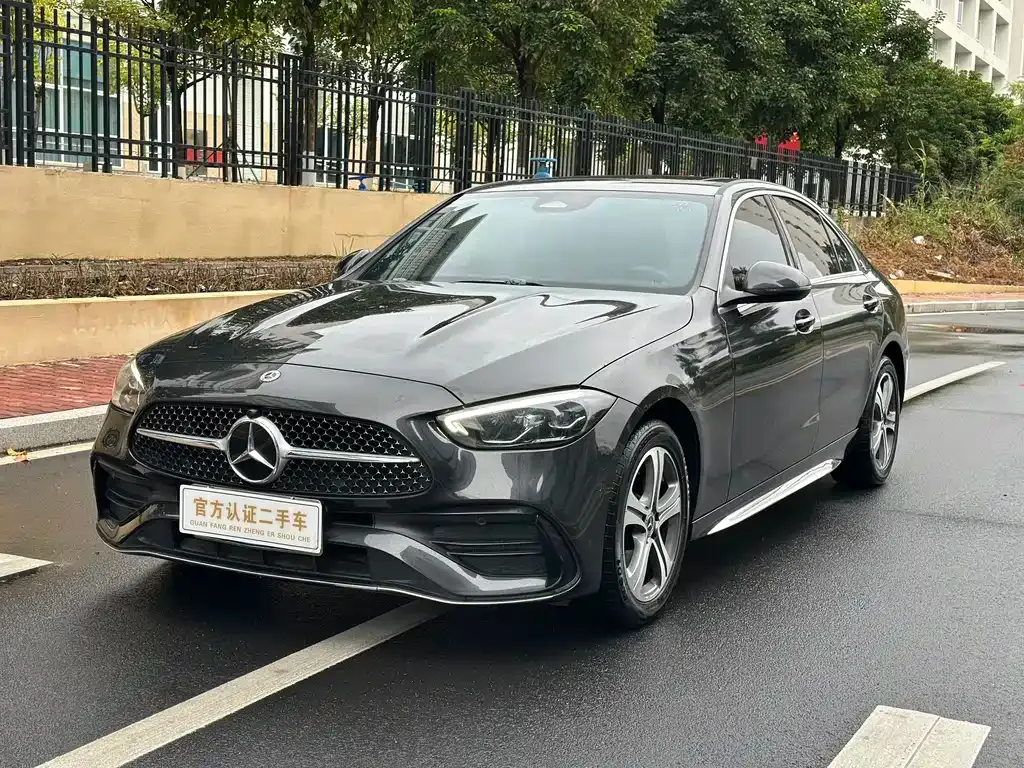 Mercedes-Benz C-Class — фото 1