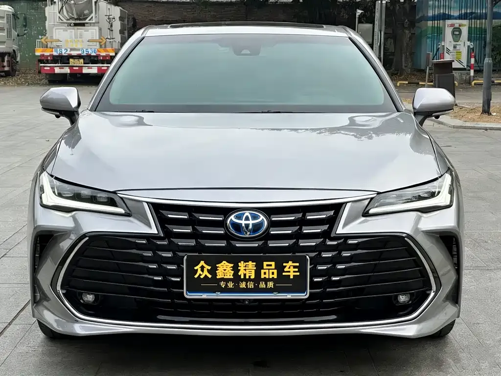 Toyota Avalon — фото 10